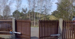 Купить распашные ворота из штакетника Климовск, цена от 2730 руб.
